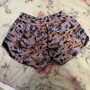 Lululemon Shorts Hotty Hot